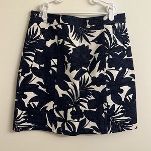 Ann Taylor pencil skirt size 8